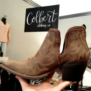 Genuine Leather Boots in Brown - Western Cowgirl Booties